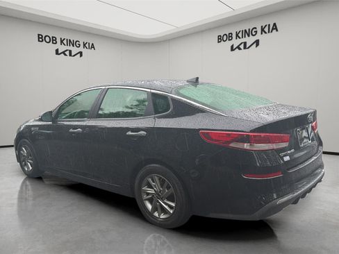Used 2019 Kia Optima LX FWD image 3