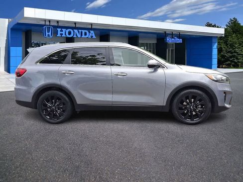 Used 2020 Kia Sorento EX FWD image 25