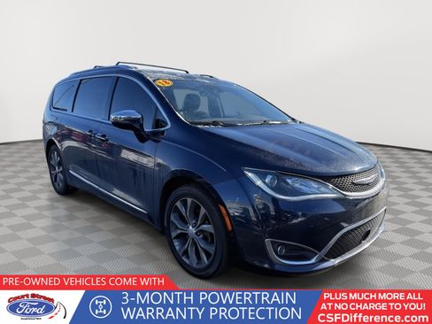 Used 2018 Chrysler Pacifica Limited w/ Tire & Wheel Group image 5