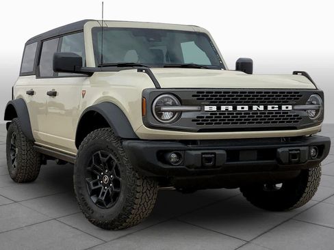 New 2026 Ford Bronco Badlands AWD/4WD image 2