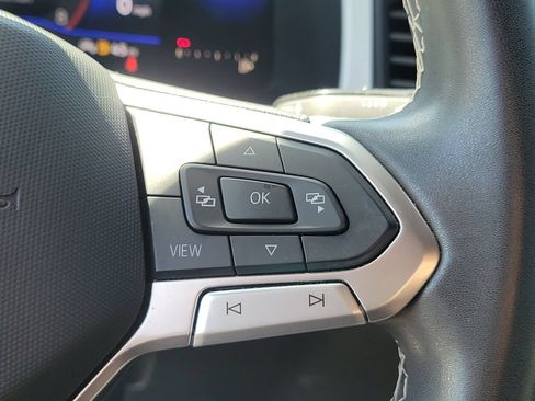 Used 2022 Volkswagen Atlas Cross Sport SE FWD image 27