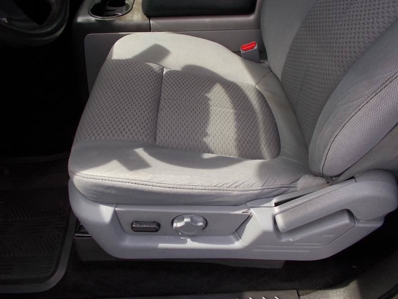 Used 2011 Ford F150 XLT w/ XLT Chrome Pkg RWD image 27