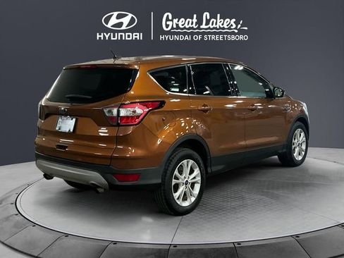 Used 2017 Ford Escape SE FWD image 6