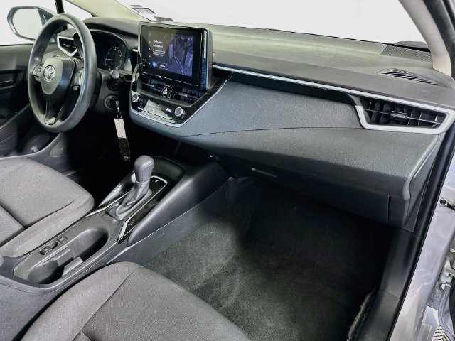 Certified 2025 Toyota Corolla LE FWD image 28