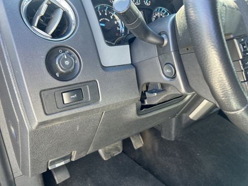 Used 2011 Ford F150 XLT w/ XLT Chrome Pkg image 19