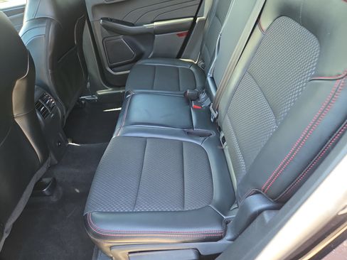 Used 2024 Ford Escape ST-Line AWD/4WD image 7