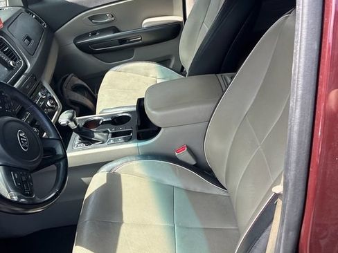 Used 2020 Kia Sedona EX FWD image 7