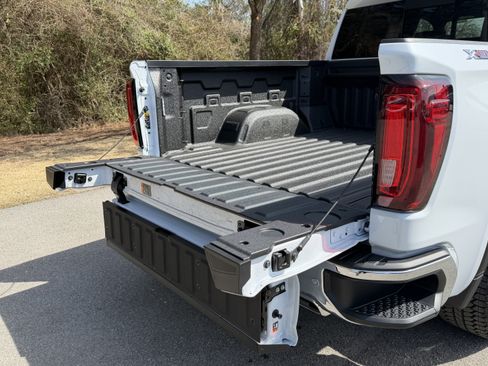 New 2026 GMC Sierra 1500 SLT w/ SLT Premium Plus Package image 15