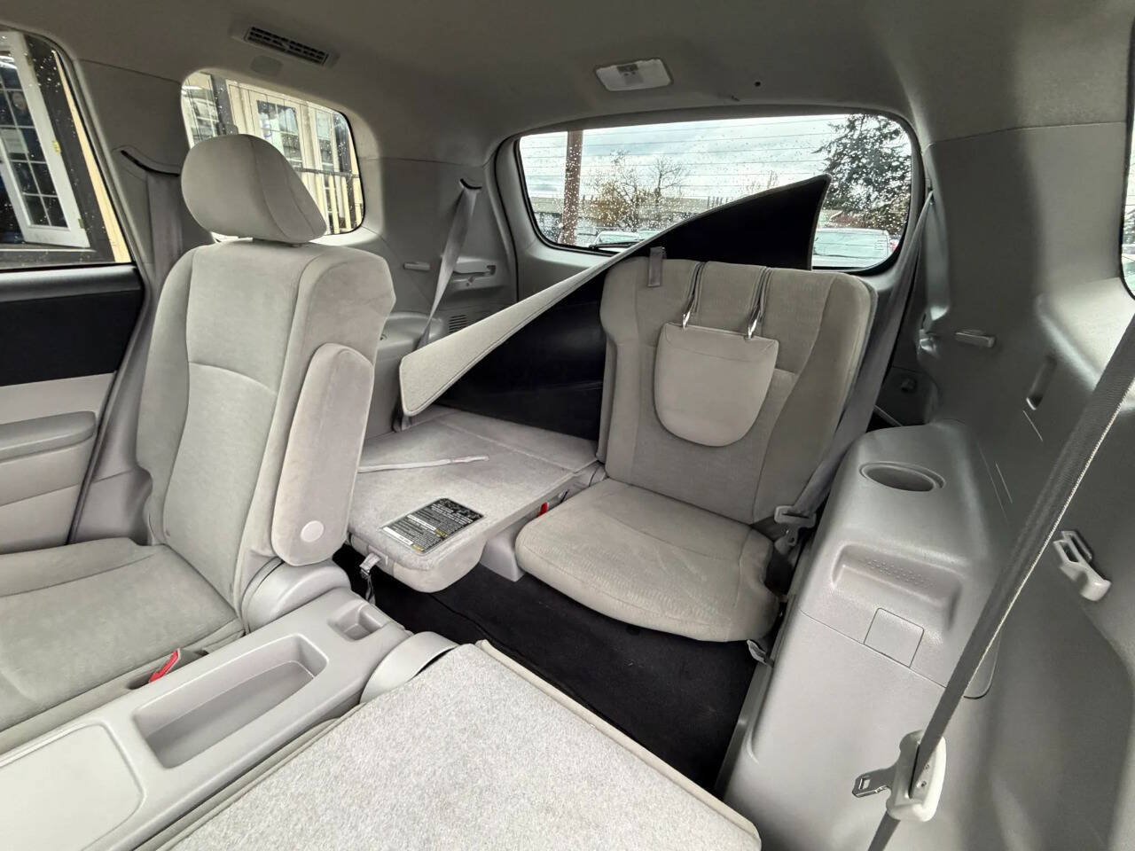 Used 2013 Toyota Highlander Plus AWD/4WD image 17
