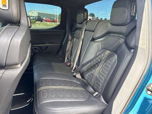 Used 2022 Rivian R1T Adventure AWD/4WD image 11