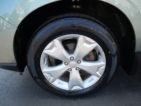 Used 2014 Subaru Forester 2.5i Premium w/ All-Weather Package AWD/4WD image 36