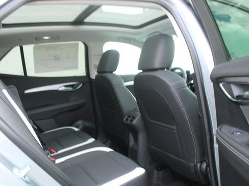 New 2025 Buick Envision Sport Touring image 5