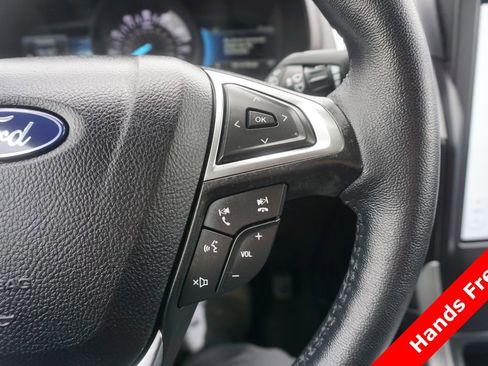 Used 2024 Ford Edge SEL w/ Convenience Package AWD/4WD image 4