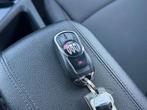 Used 2025 Buick Encore GX Preferred image 22