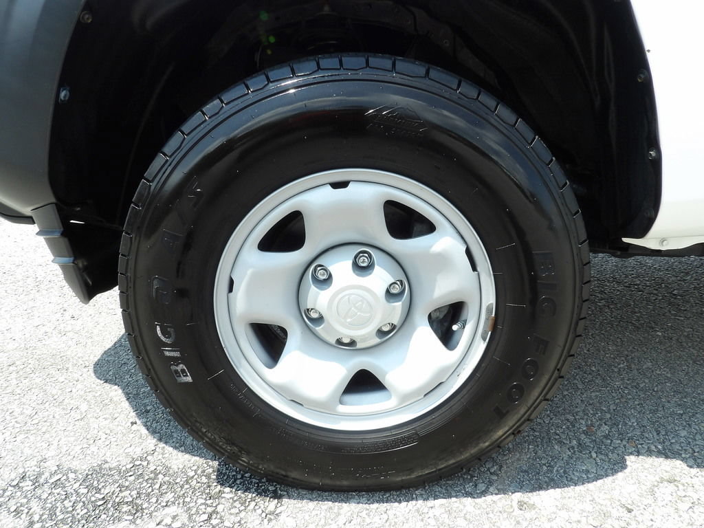 Used 2020 Toyota Tacoma SR RWD image 49