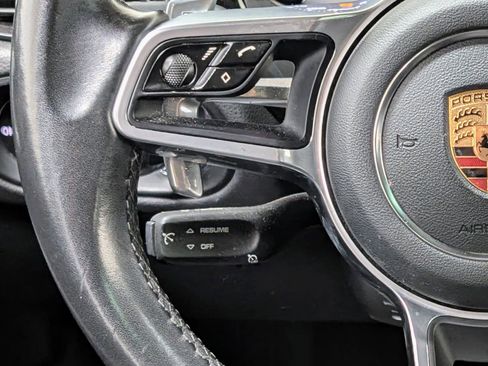 Used 2020 Porsche Macan image 31