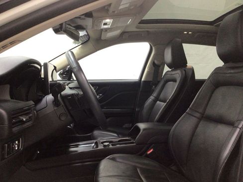 Used 2024 Lincoln Corsair Reserve w/ Equipment Group 201A image 9