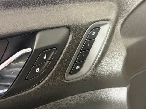 Used 2020 GMC Acadia Denali AWD/4WD image 25