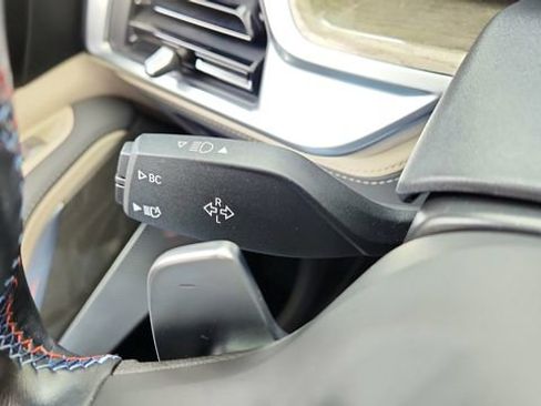 Used 2024 BMW X7 M60i w/ Executive Package image 46
