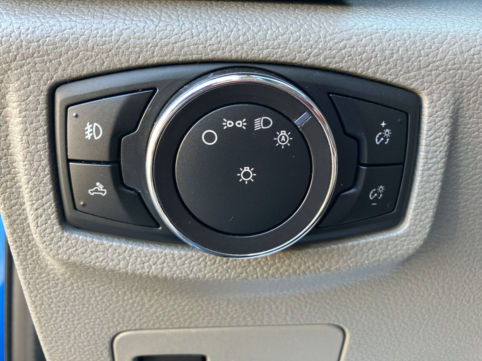 Used 2016 Ford F150 XLT AWD/4WD image 17