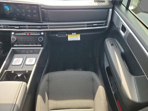 New 2026 Hyundai Santa Fe SE image 16