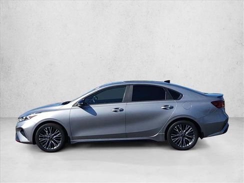 Used 2024 Kia Forte GT-Line w/ GT-Line Premium Package FWD image 9