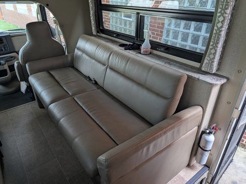 Used 2017 Ford E-450 and Econoline 450 Super Duty w/ Motorhome Prep Package RWD image 32