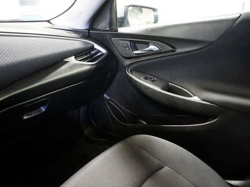 Used 2024 Chevrolet Malibu LT w/ Sport Edition image 27