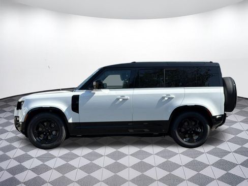 New 2026 Land Rover Defender 110 X-Dynamic SE AWD/4WD image 2