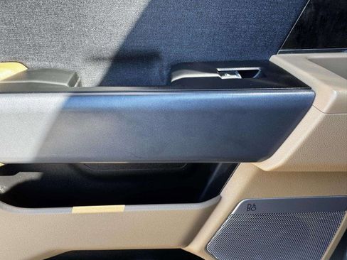 Used 2023 Ford F250 Lariat w/ Lariat Ultimate Package image 36