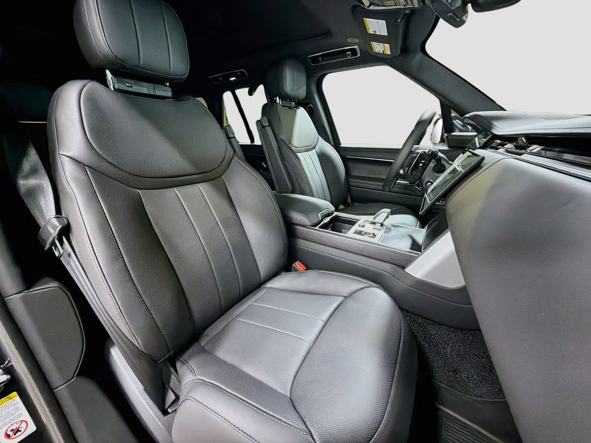 New 2027 Land Rover Range Rover SE AWD/4WD image 16