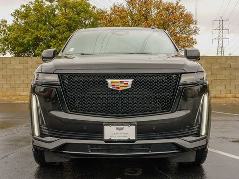 Certified 2024 Cadillac Escalade Sport image 4