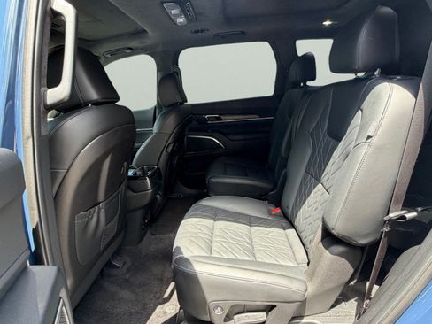 Certified 2024 Kia Telluride SX Prestige X-Line AWD/4WD image 24