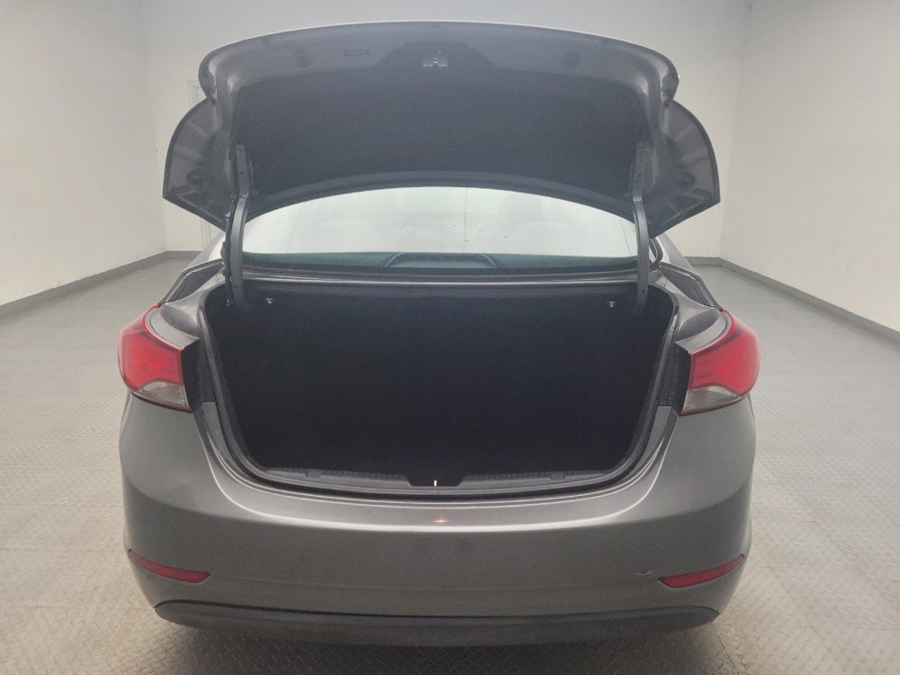 Used 2014 Hyundai Elantra SE w/ Option Group 02 FWD image 29