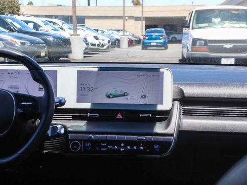 Used 2023 Hyundai Ioniq 5 SEL AWD/4WD image 17