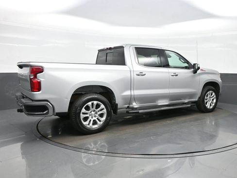 Used 2022 Chevrolet Silverado 1500 LTZ w/ LTZ Premium Package AWD/4WD image 6