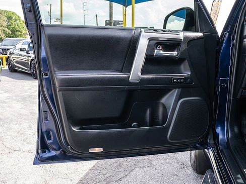 Used 2020 Toyota 4Runner Limited image 10