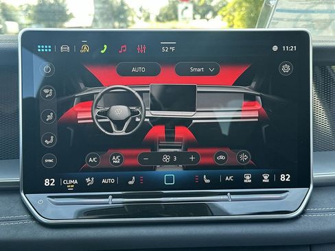 New 2026 Volkswagen Tiguan SE image 19