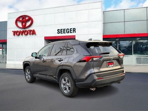 Used 2025 Toyota RAV4 XLE image 7