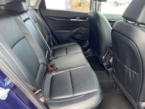 Used 2024 Kia Seltos SX w/ SX Sunroof Package image 8