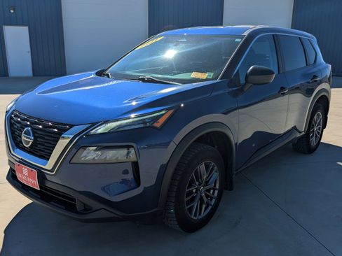 Used 2021 Nissan Rogue S AWD/4WD image 1