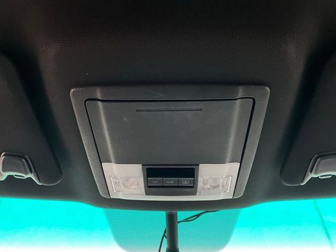 Used 2017 Ford Explorer XLT w/ Equipment Group 202A image 18