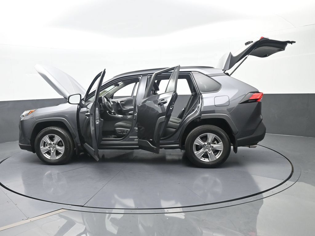 Used 2024 Toyota RAV4 XLE AWD/4WD image 67