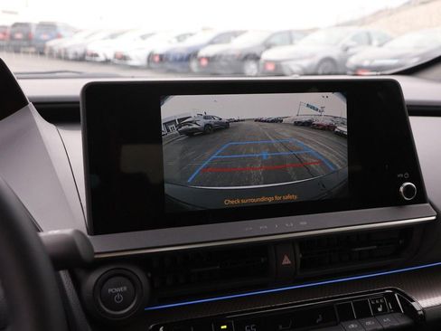 New 2026 Toyota Prius XLE image 18