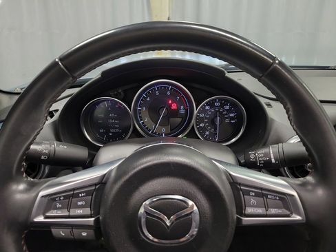 Used 2017 MAZDA MX-5 Miata RF Grand Touring image 16