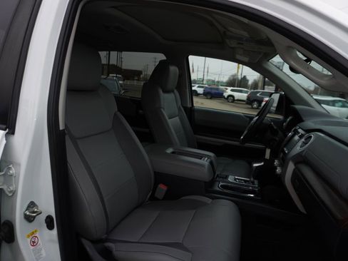 Used 2019 Toyota Tundra Limited w/ Limited Premium Package image 28