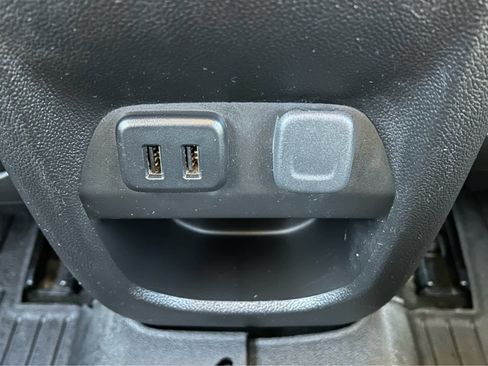 Used 2017 Chevrolet Colorado Z71 image 11