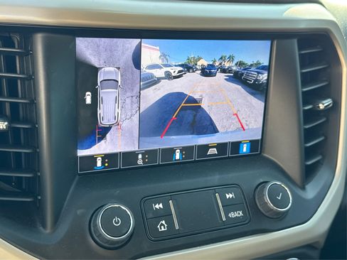 Used 2023 GMC Acadia Denali w/ Denali Technology Package image 29