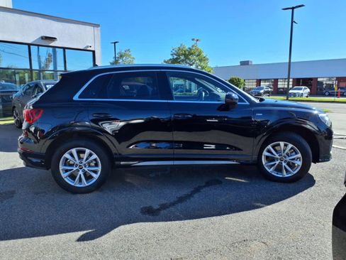 Used 2025 Audi Q3 2.0T Premium image 4