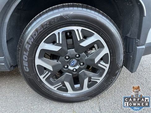 Certified 2025 Subaru Forester Premium AWD/4WD image 33